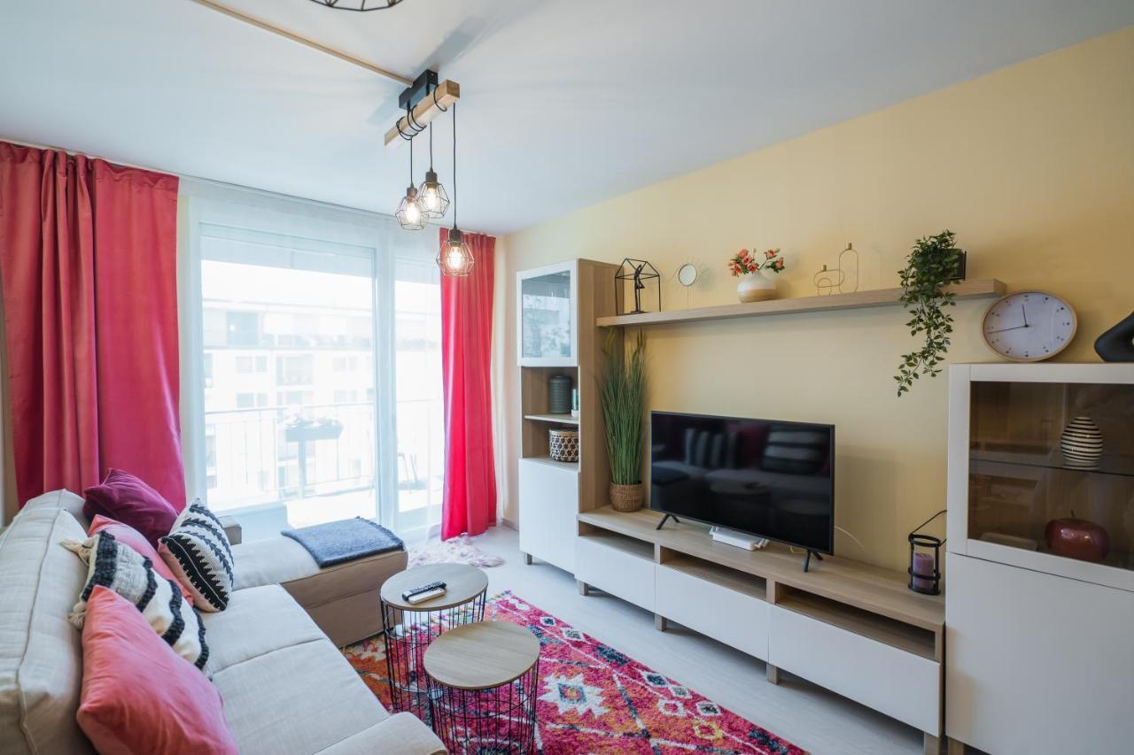 Mf Adriana Panorama Apartment Шиофок Экстерьер фото